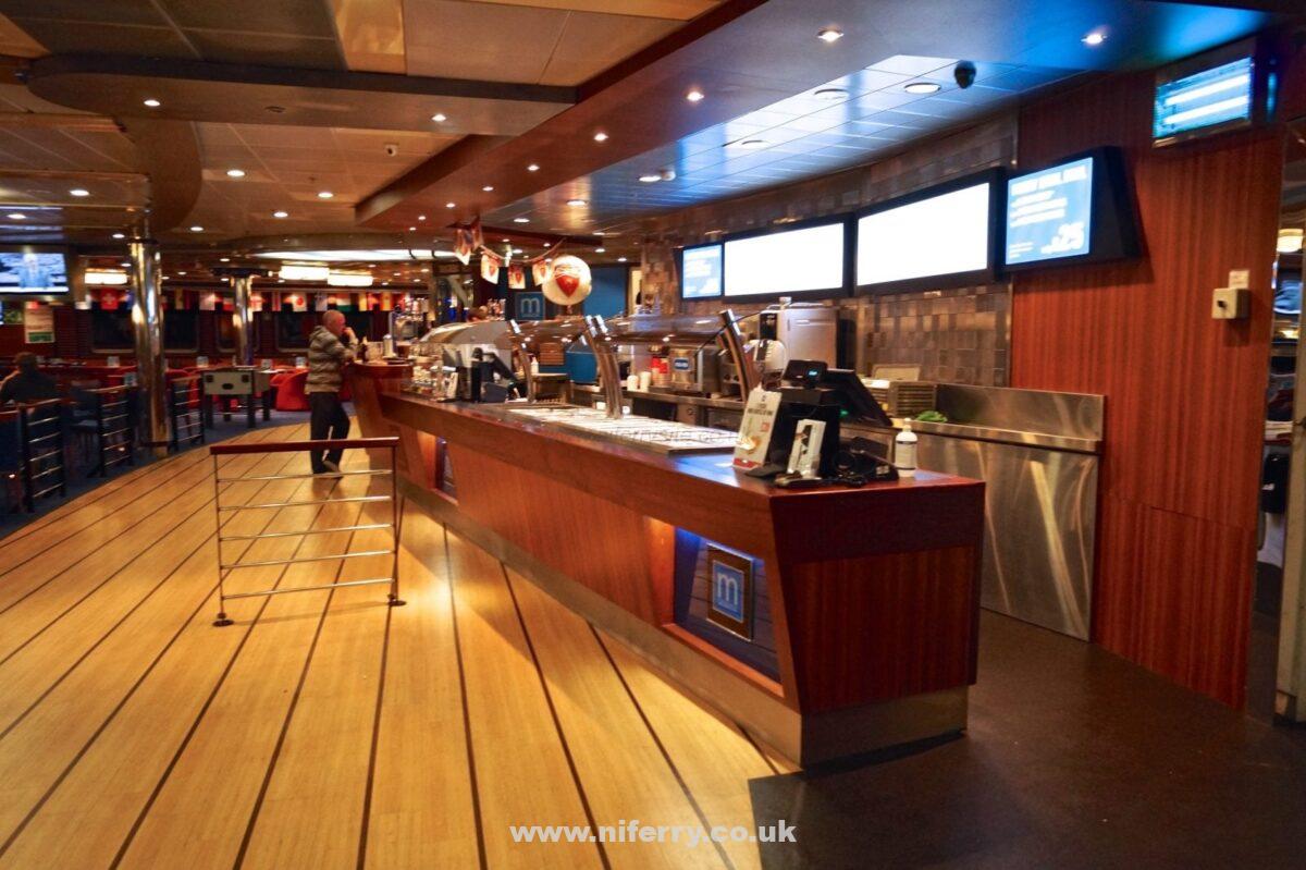 A few steps forward and past Stena Plus we come to the Met Bar and Grill. This area has received a major overhaul in the past year and is much improved with hotplates holding the more popular meals ensuring much faster service. © NIFerrySite