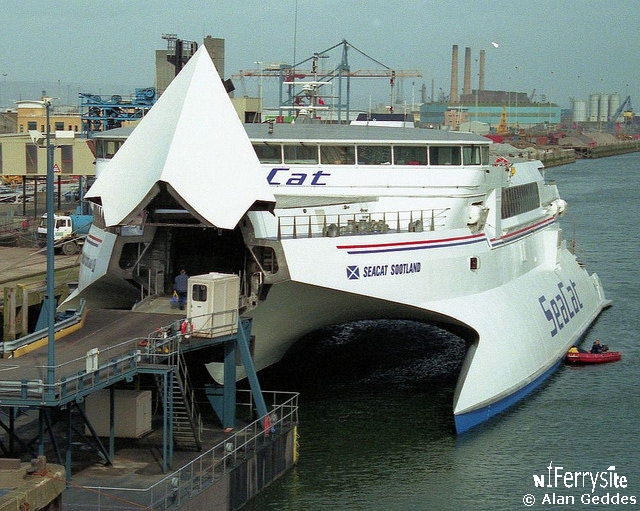 Seacat Scotland, Donegall Quay, Belfast, March 22, 1994. Copyright © Alan Geddes.