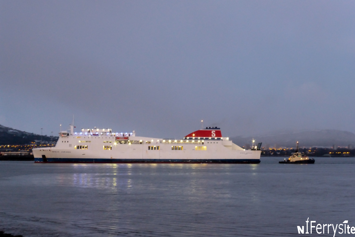Stena Horizon arrives at Belfast for her dry-docking. Copyright © Steven Tarbox.