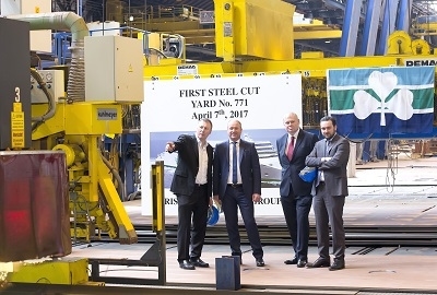 "This first steel cutting is more than symbolic and starts the practical construction of our new build. This investment underpins the confidence the Group has in both the freight and passenger tourism markets between Ireland, Britain and France”, Mr. Rothwell said.