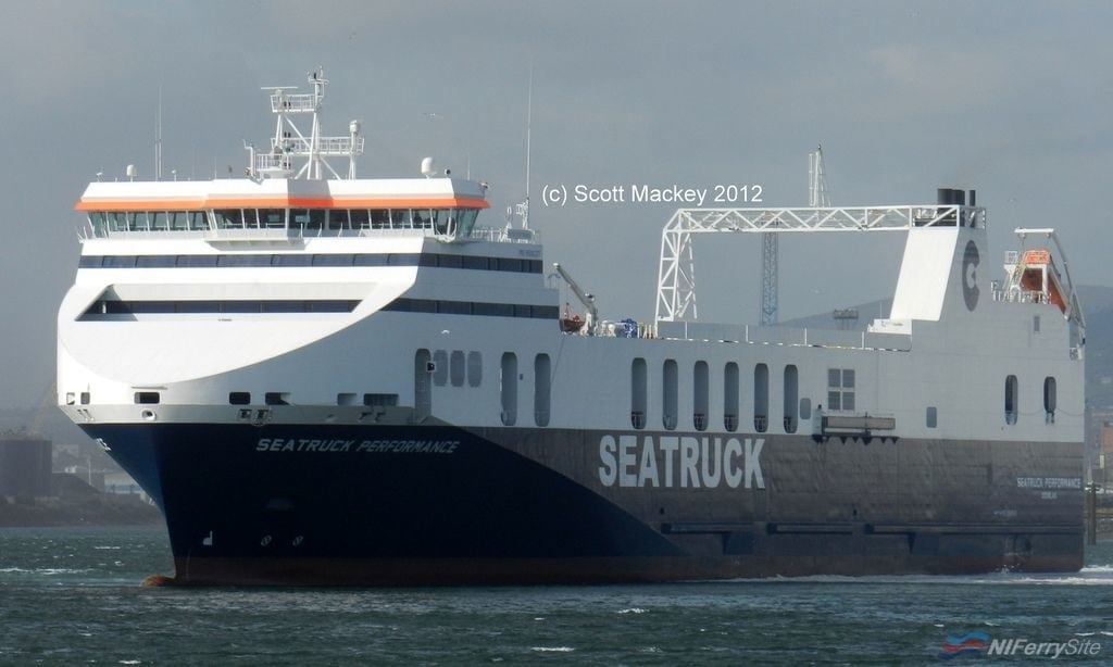 SEATRUCK PERFORMANCE Belfast for berthing trials at VT1, prior to her renaming to STENA PERFORMER and starting on the Belfast-Heysham route. During summer 2018 she will become a Seatruck operated vessel again and take up service on the Warrenpoint - Heysham route along with her sister SEATRUCK PRECISION (current STENA PRECISION). Copyright © Scott Mackey.