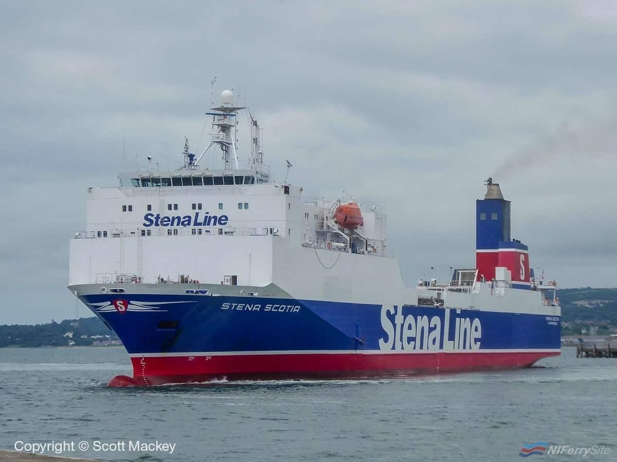 <strong></noscript>STENA SCOTIA</strong> turns to berth at VT4s after her arrival in Belfast from Holland on 03.08.18. Copyright © Scott Mackey.