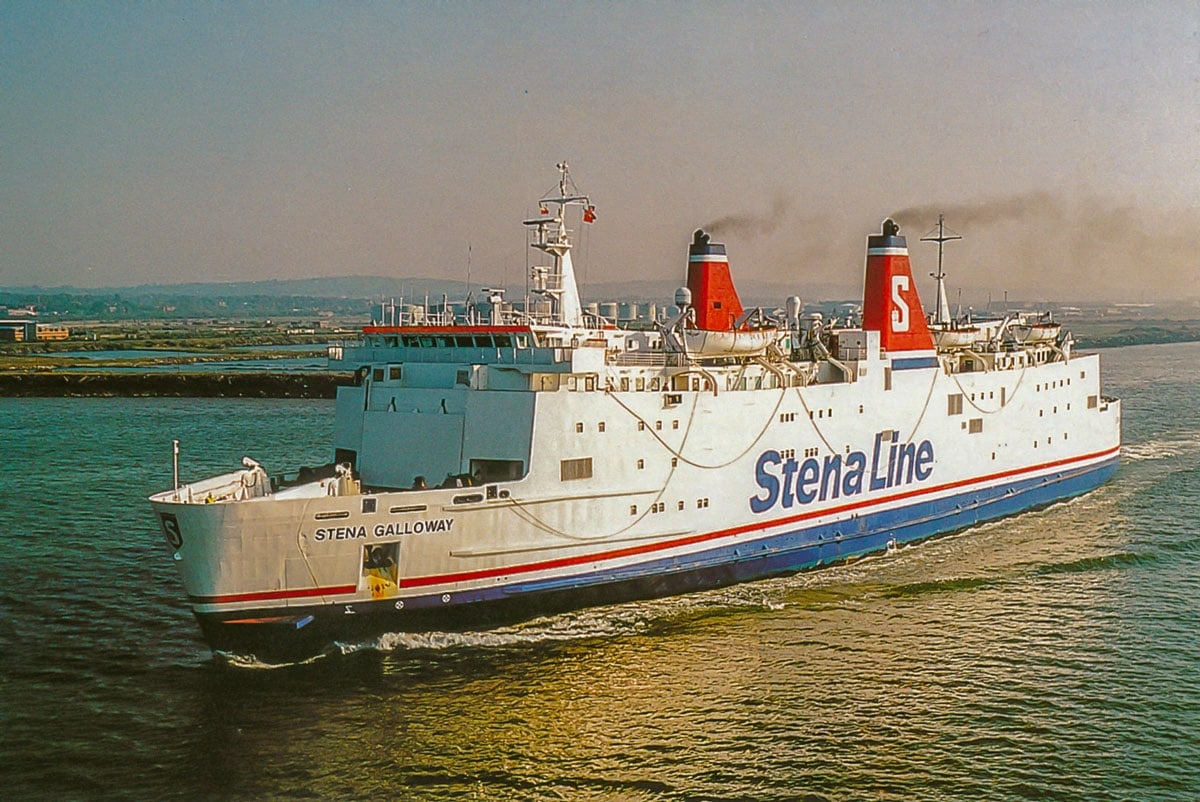 'Ferrycards' postcard of STENA GALLOWAY leaving Belfast in Stena Line colours. Copyright © Gordon Hislip