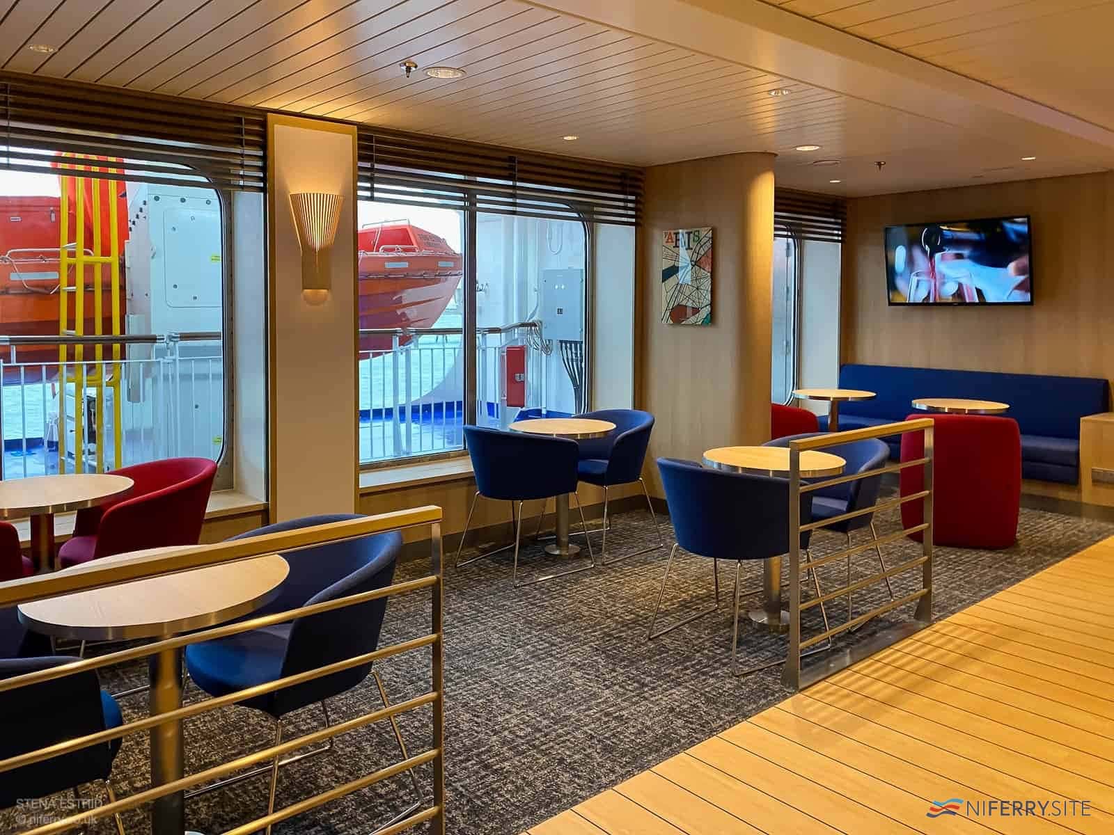 Seating area across the corridor from the 'Outlet'. © NIFerry.
